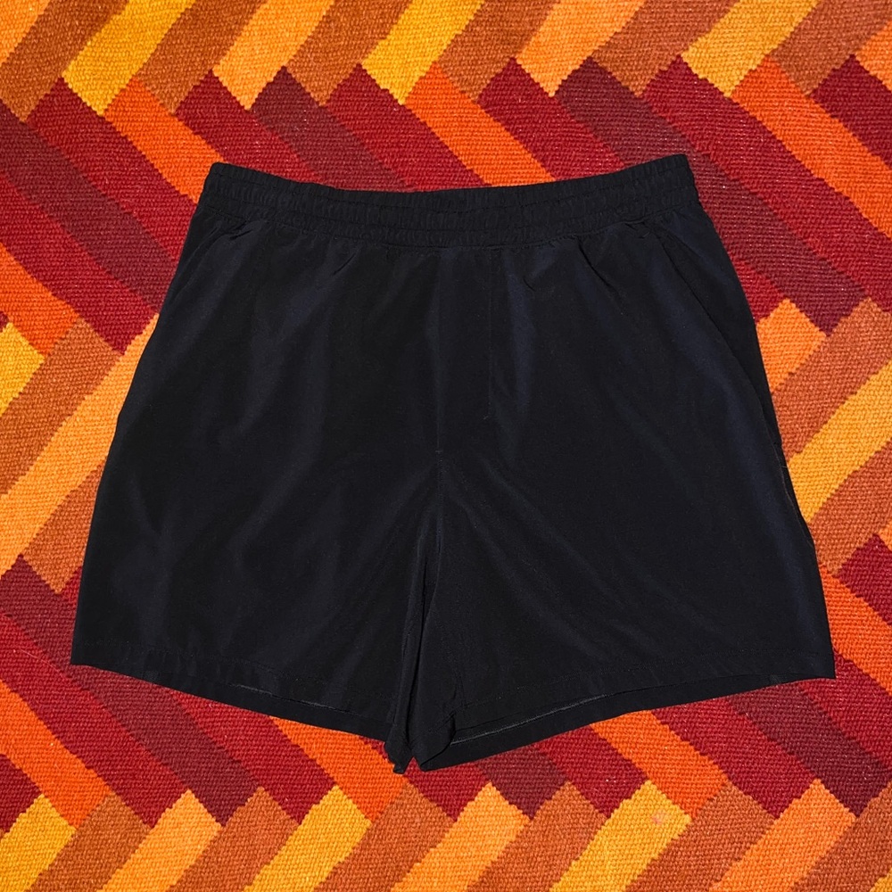Like New Men’s Lululemon Pace Breaker Linerless Short 5" Size L